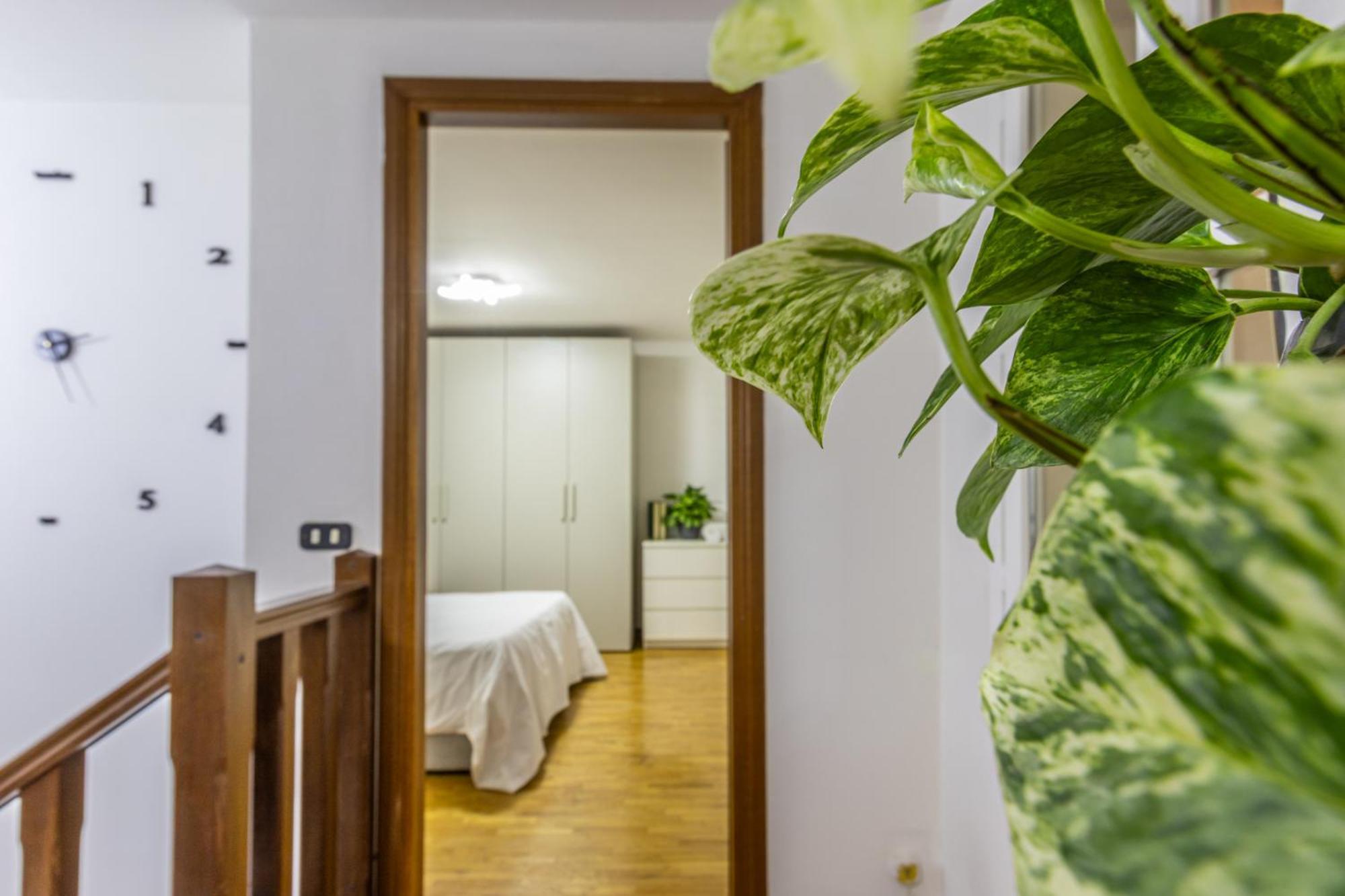Ottonelli Street Stay- Wifi Fibra Free Tra Storchi & Centro Storico Modena Kültér fotó