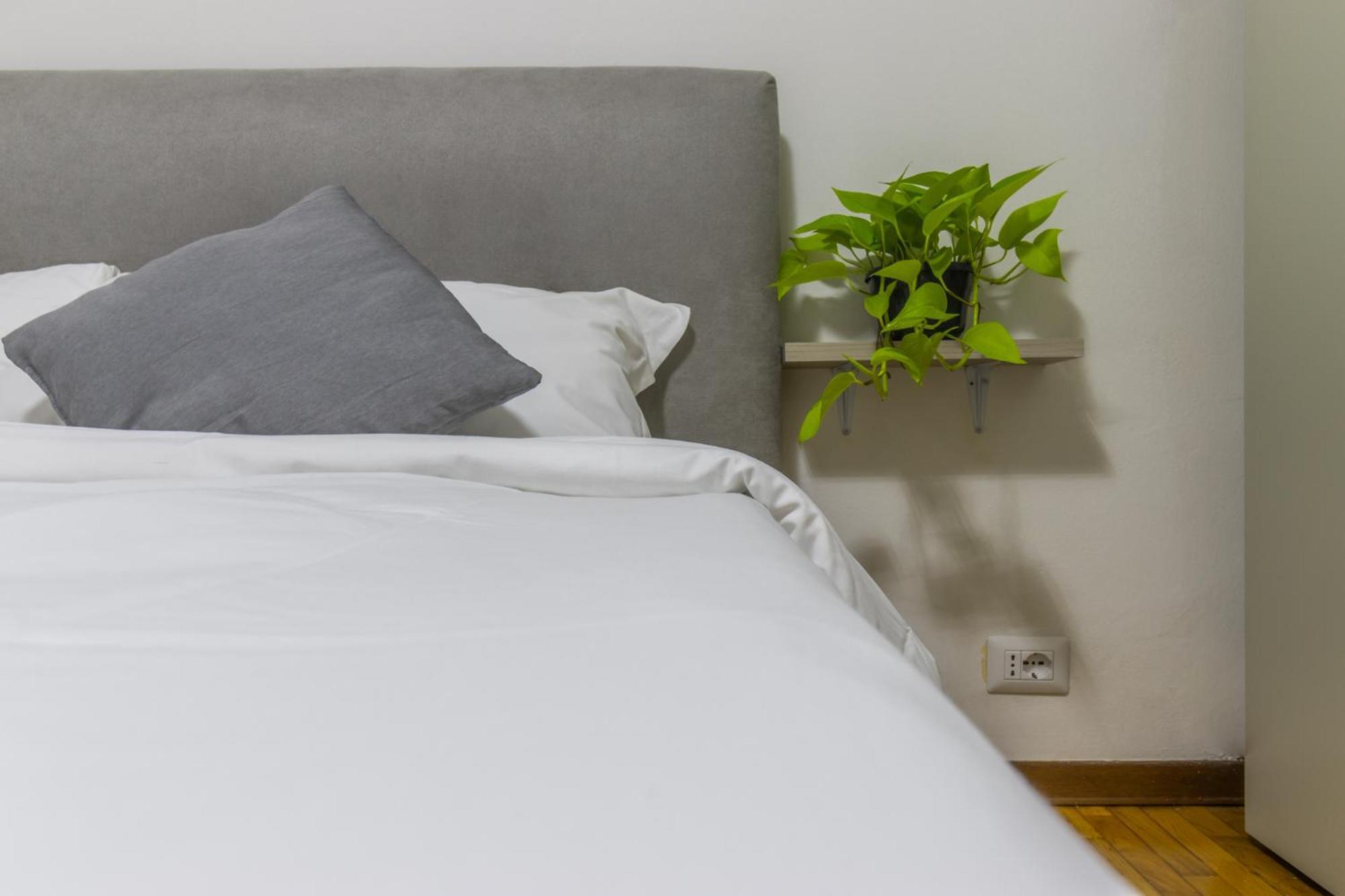 Ottonelli Street Stay- Wifi Fibra Free Tra Storchi & Centro Storico Modena Kültér fotó